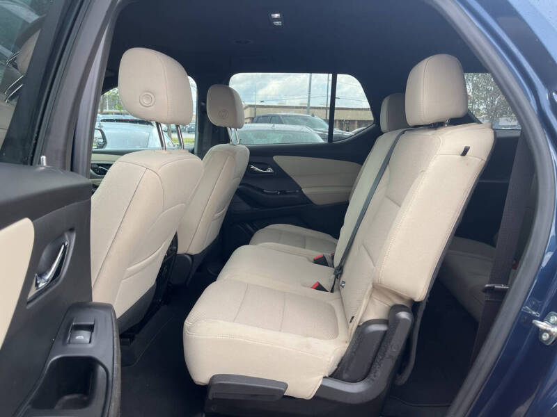 2023 Chevrolet Traverse LS