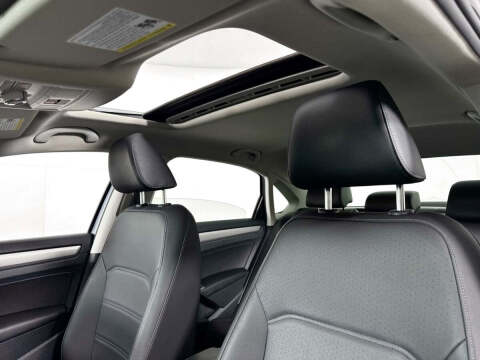 2022 Volkswagen Passat SE