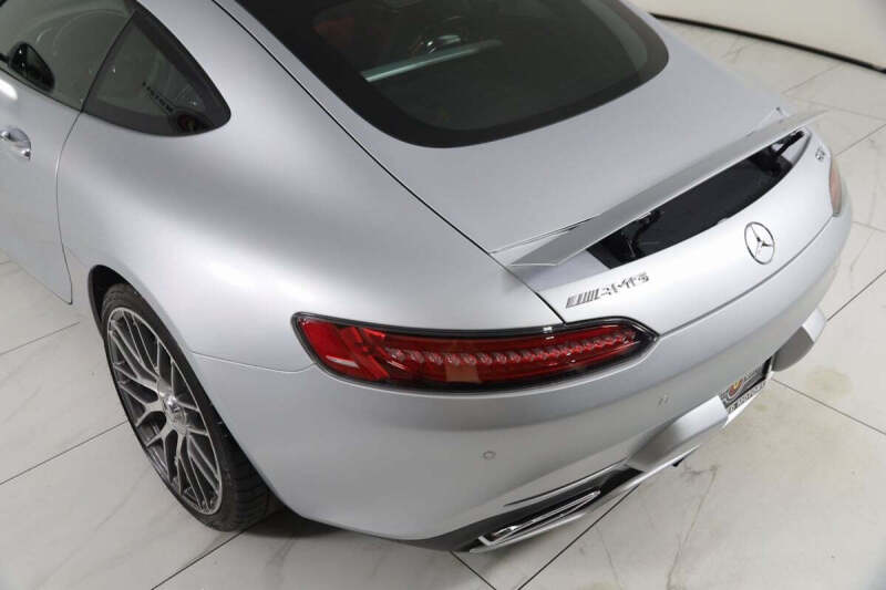 2017 Mercedes-Benz AMG GT