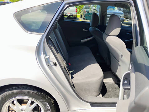 2010 Toyota Prius II