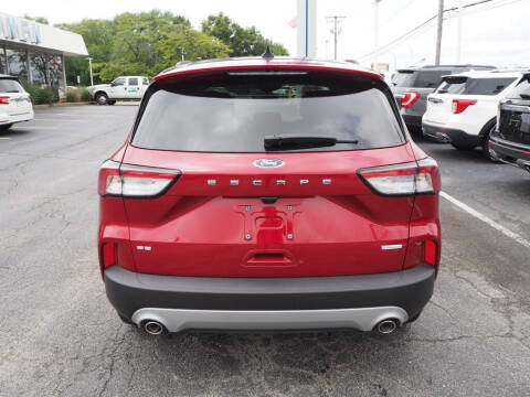 2020 Ford Escape SE