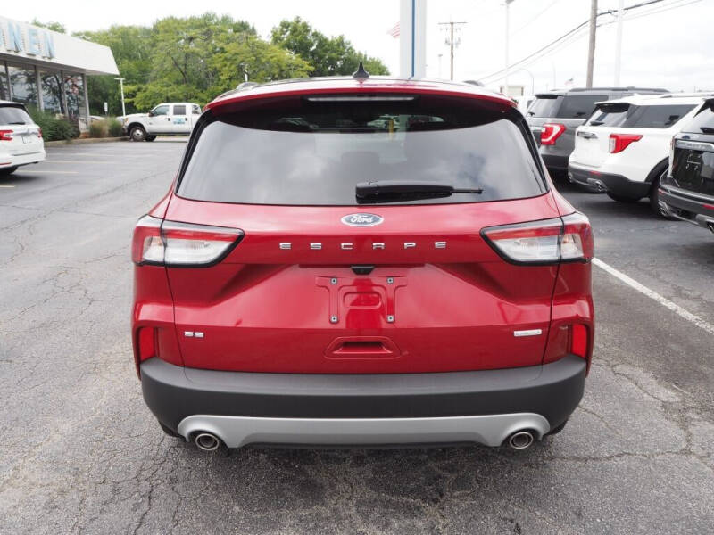 2020 Ford Escape SE