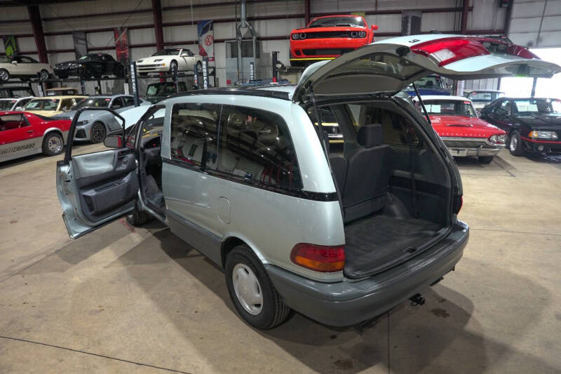 1992 Toyota Previa LE