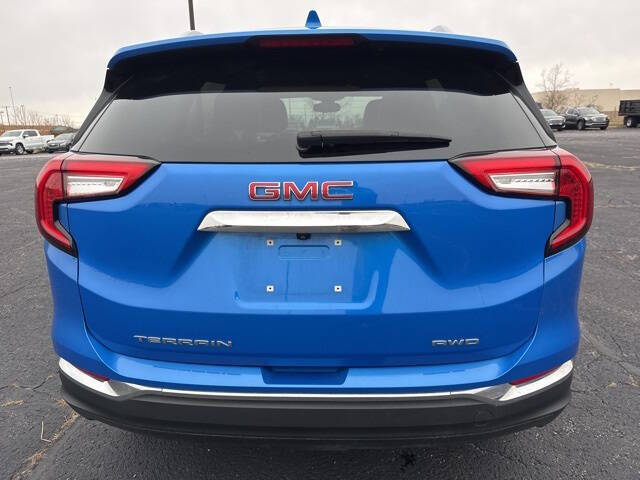 2024 GMC Terrain SLT