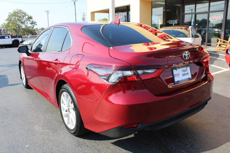 2022 Toyota Camry LE