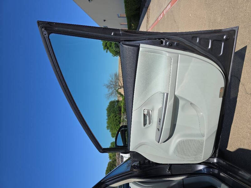 2012 Toyota Prius v Three