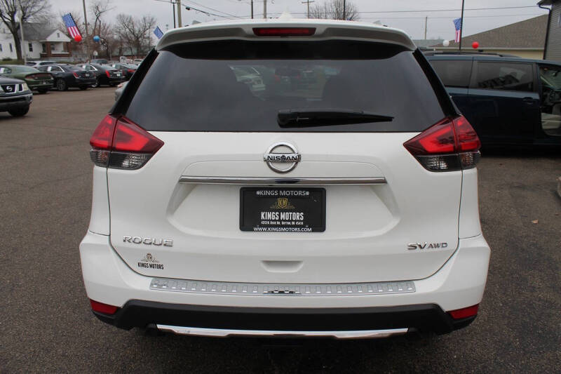 2017 Nissan Rogue SV