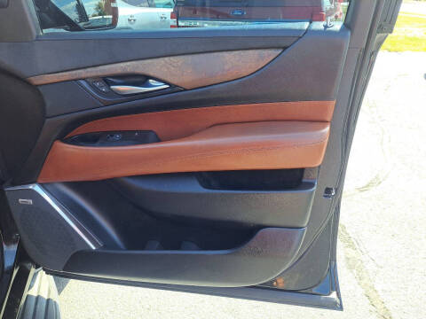 2015 Cadillac Escalade Luxury