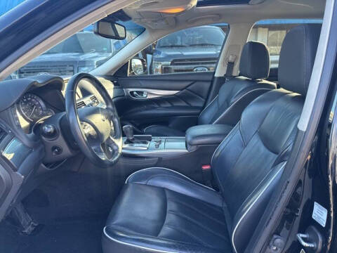 2017 Infiniti Q70L 3.7