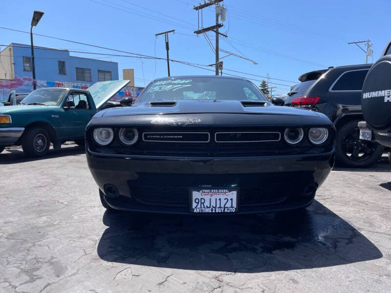 2019 Dodge Challenger SXT