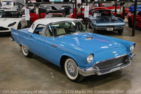 1957 Ford Thunderbird