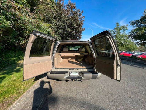 2000 Cadillac Escalade