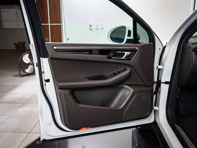 2019 Porsche Macan S