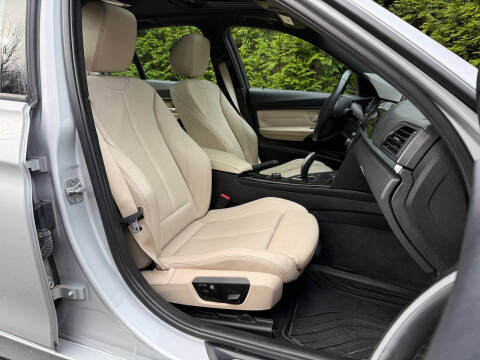 2015 BMW 3 Series 328i xDrive