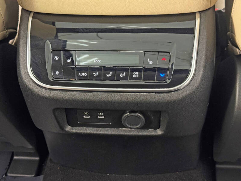 2025 Infiniti QX80 Pure