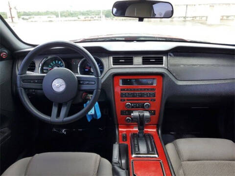 2012 Ford Mustang V6