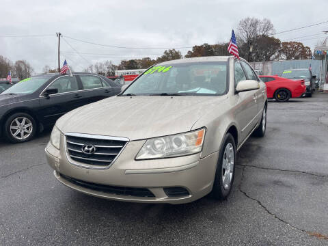 2010 Hyundai Sonata for sale at Wheel'n & Deal'n in Lenoir NC