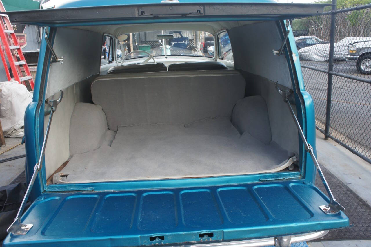 1950 Plymouth Deluxe Panel Delivery 21