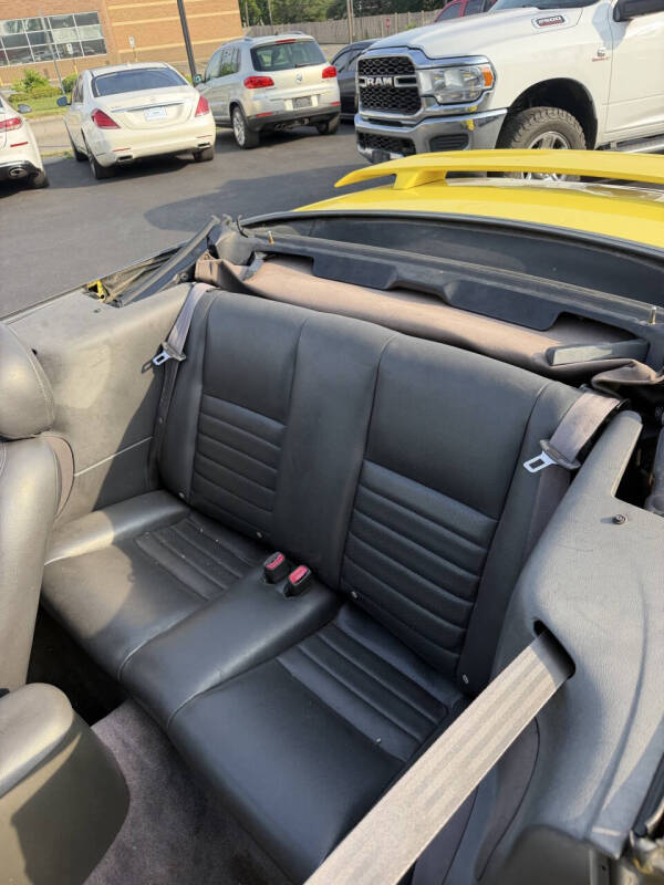 2003 Ford Mustang - Photo 15