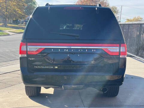 2017 Lincoln Navigator L Select
