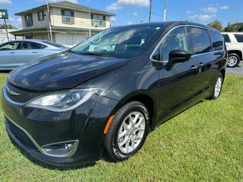 2020 Chrysler Pacifica for sale at Greenville Auto World in Greenville NC