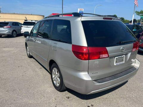 2004 Toyota Sienna