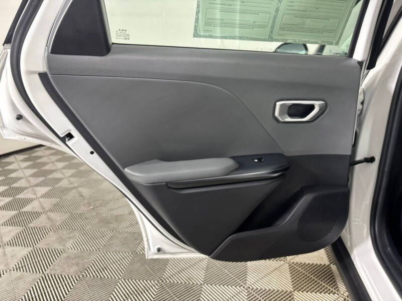 2025 Kia K4 LX