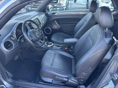 2013 Volkswagen Beetle Convertible 2.5L PZEV