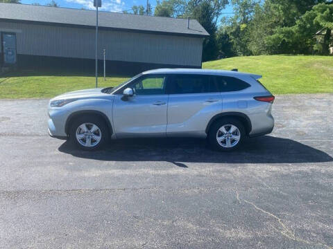 2023 Toyota Highlander LE