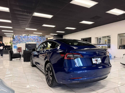 2023 Tesla Model 3 Performance