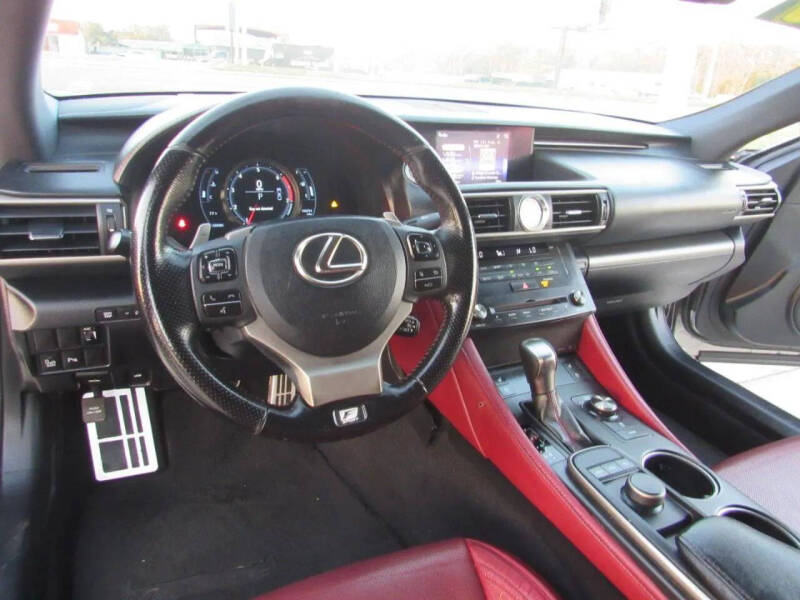 2017 Lexus RC 200t