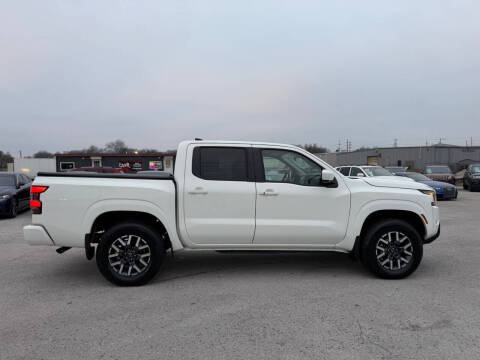 2023 Nissan Frontier SV