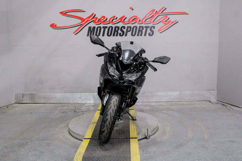 2024 Kawasaki Ninja ZX-4RR ABS