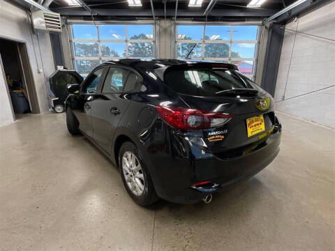 2018 Mazda MAZDA3 Sport