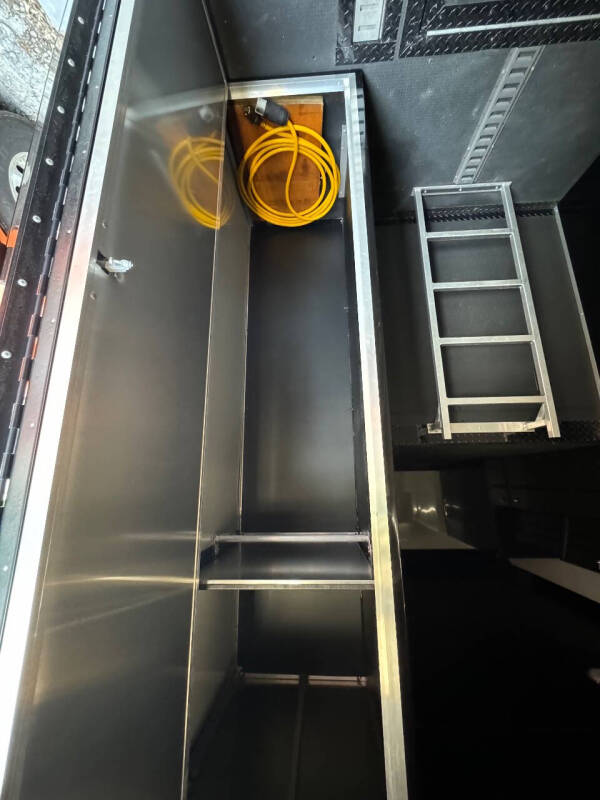 2017 Cts 42ft Gooseneck