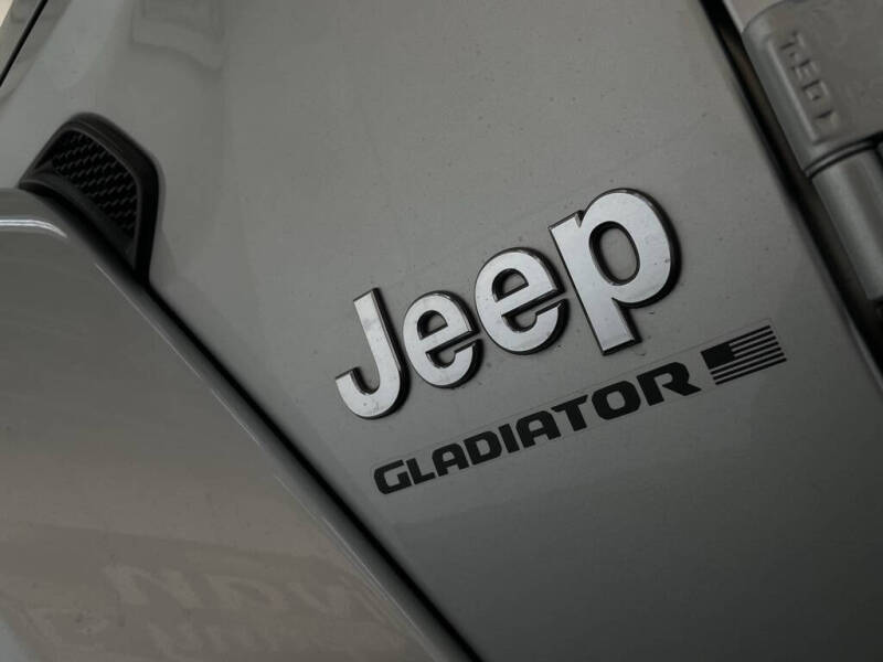 2023 Jeep Gladiator Overland