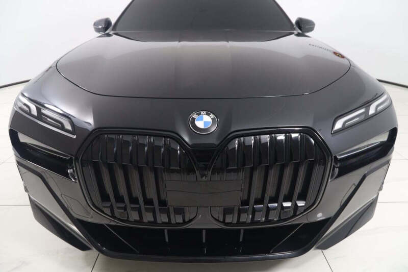 2023 BMW 7 Series 760i xDrive