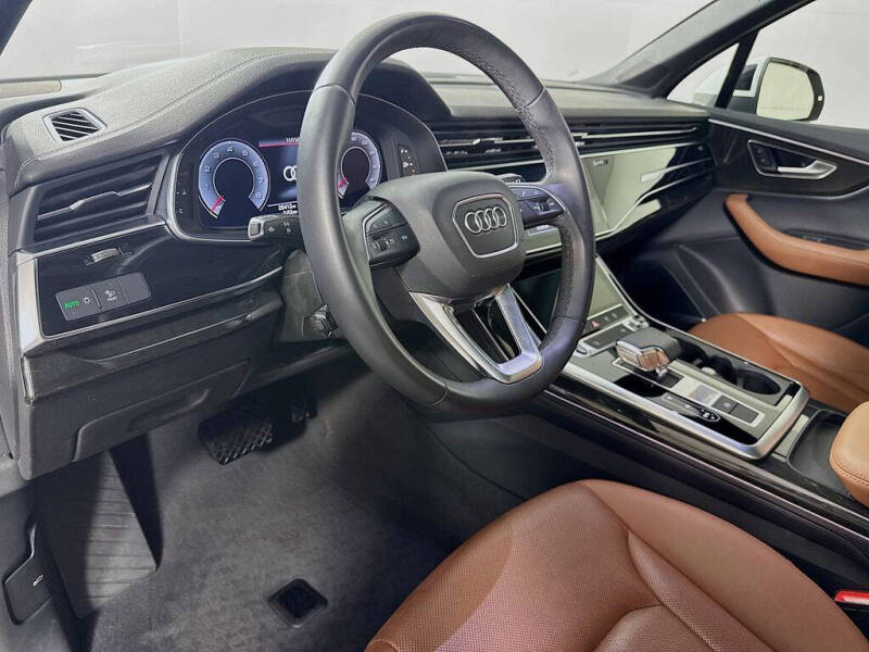 2023 Audi Q7 quattro Premium Plus 55 TFSI