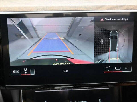 2022 Audi e-tron quattro Premium Plus