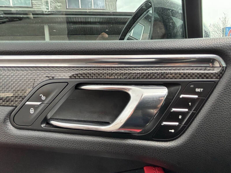2016 Porsche Macan S