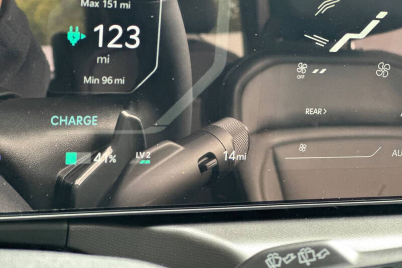 2026 Kia EV9 Light Long Range