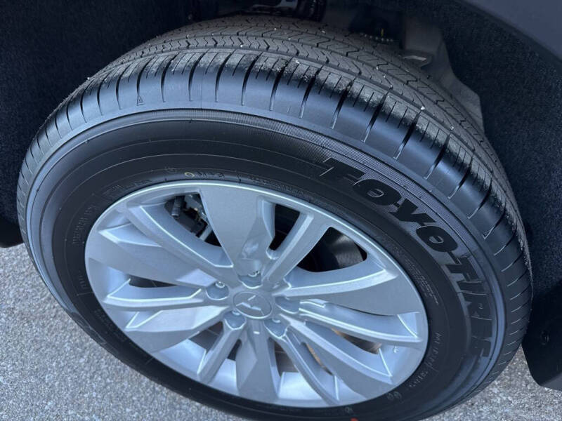 2025 Mitsubishi Outlander ES