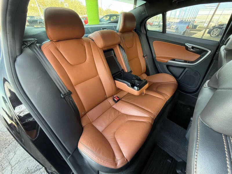 2015 Volvo S60 T5 Platinum