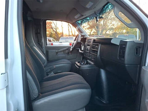 2024 Chevrolet Express 2500