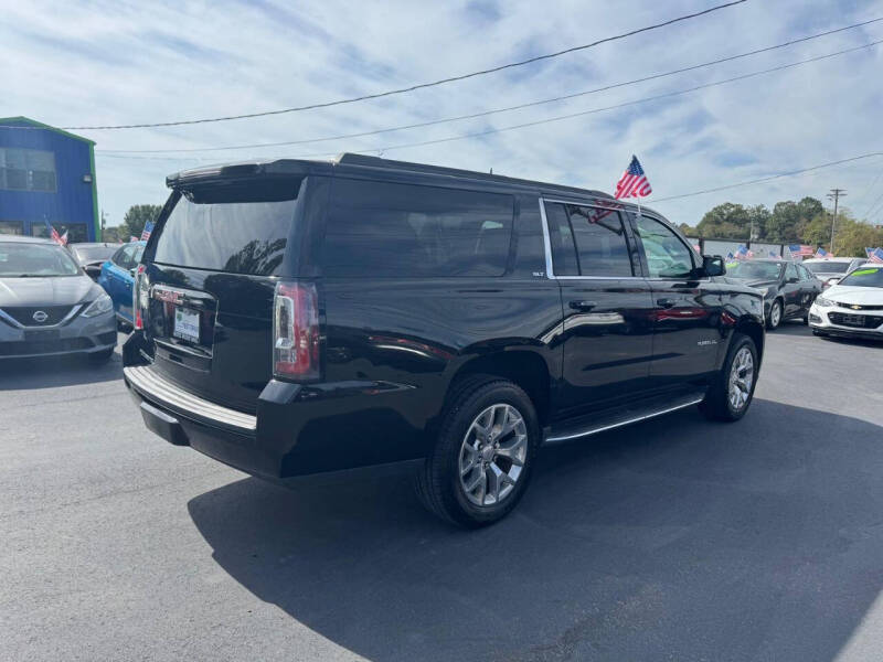 2017 GMC Yukon XL SLT