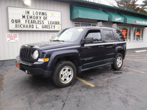 2011 Jeep Patriot for sale at GRESTY AUTO SALES in Loves Park IL
