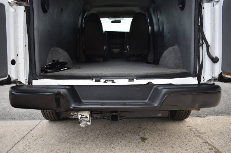 2013 Chevrolet Express Cargo Work Van photo 33