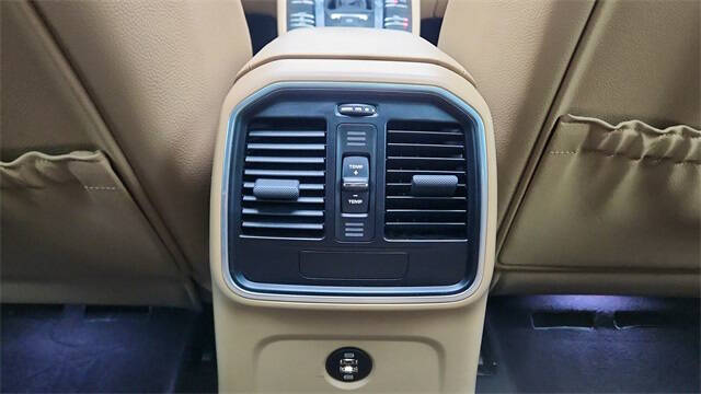 2019 Porsche Macan S