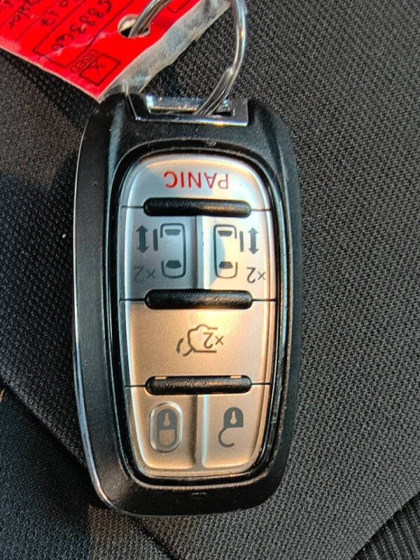 2017 Chrysler Pacifica Touring
