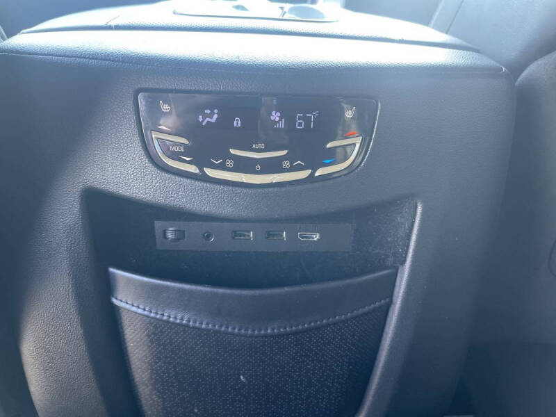 2019 Cadillac Escalade Platinum